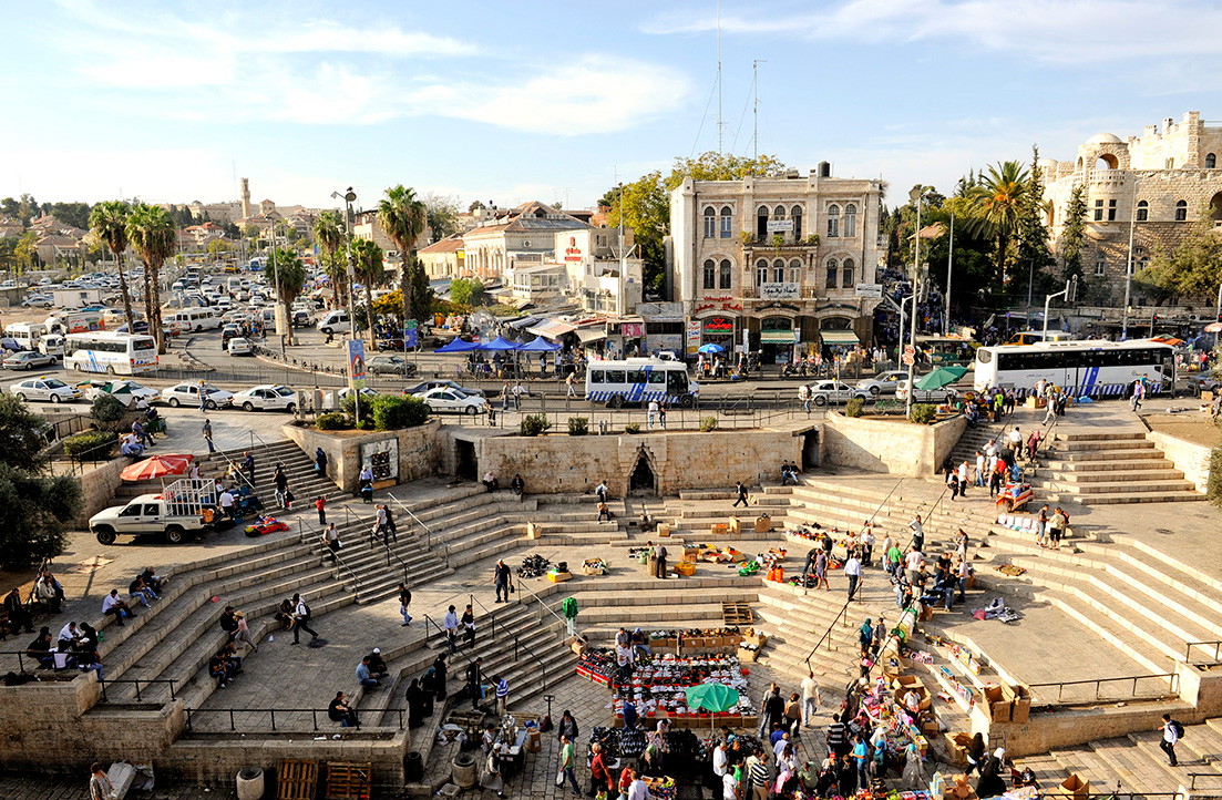 Stufenanlage vor dem Damaskustor in Jerusalem